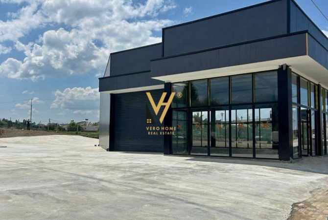 Business Property for Rent 4+1 in Tirana - 2,000 Euro