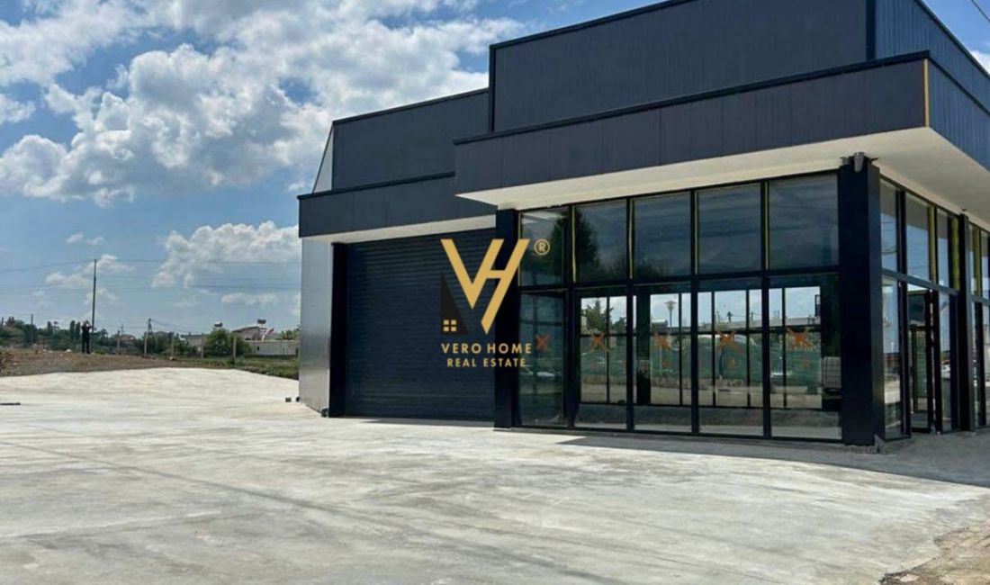 JEPET KAPANON 1.400 M2 ME QERA NE ZALL HERR 2.000 EURO