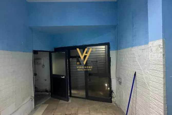 Business Property for Rent 1+1 in Tirana - 50,000 Leke
