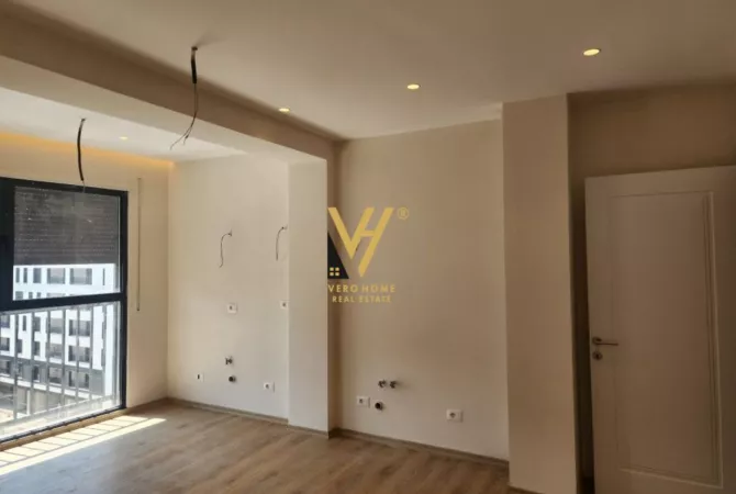 Business Property for Rent 3+1 in Tirana - 500 Euro