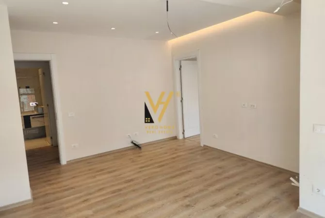 Business Property for Rent 3+1 in Tirana - 500 Euro