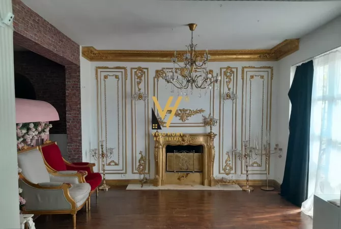 Business Property for Rent 3+1 in Tirana - 150,000 Leke