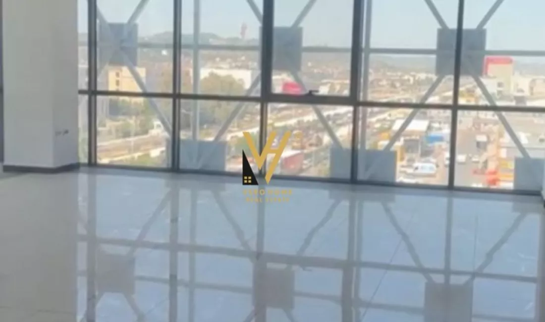 JEPET ZYRE 100M2 ME QERA TE PAJTONI CENTER 1.000 EURO