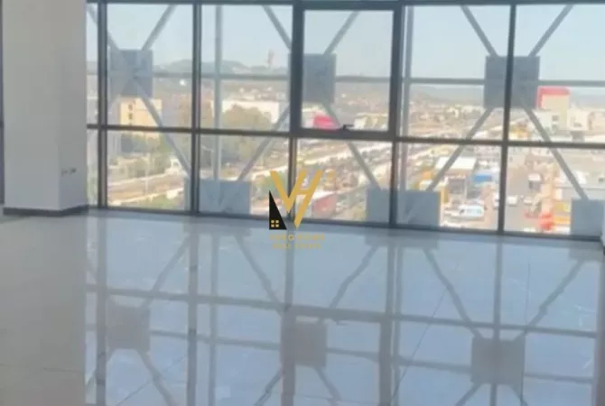 Business Property for Rent 3+1 in Tirana - 1,000 Euro