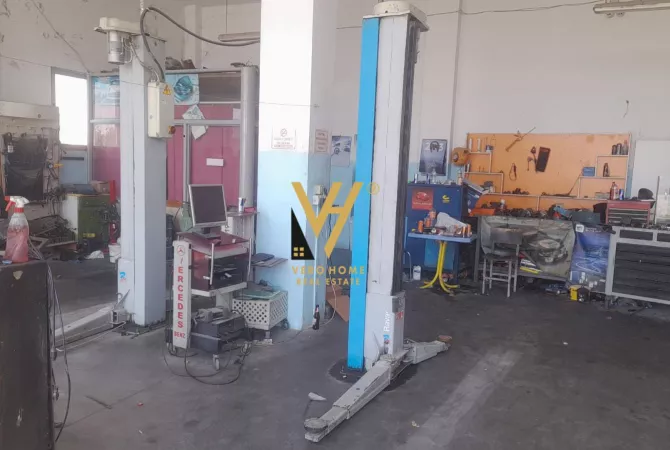 Ambient biznesi ne shitje 3+1 ne Lezhe - 200,000 Euro