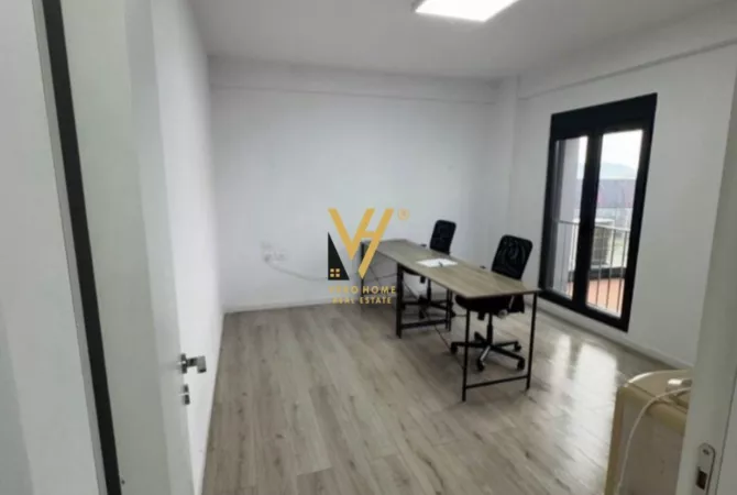 Business Property for Rent 3+1 in Tirana - 900 Euro