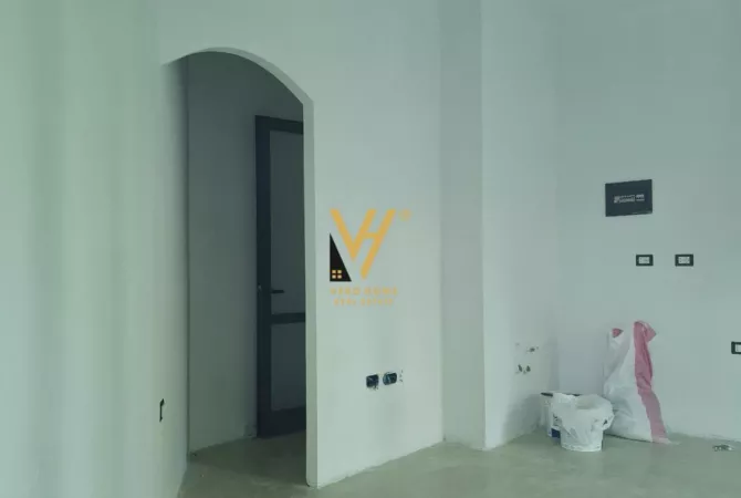 Business Property for Rent 1+1 in Tirana - 70,000 Leke