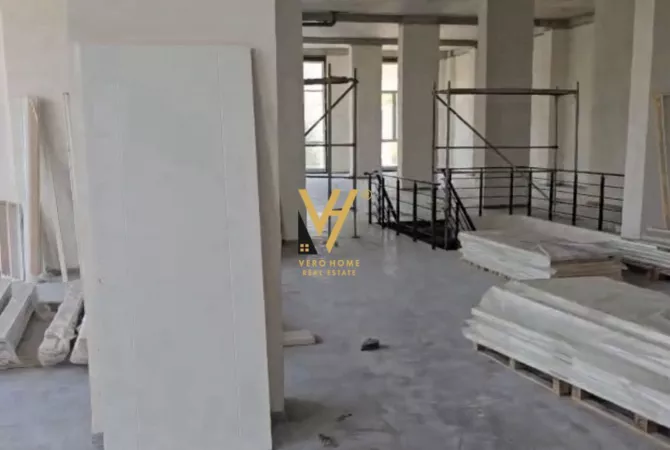 Business Property for Rent 3+1 in Tirana - 3,000 Euro