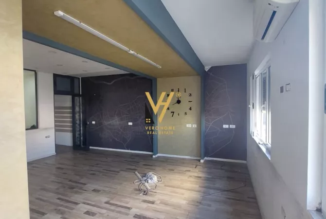 Business Property for Rent 3+1 in Tirana - 1,400 Euro
