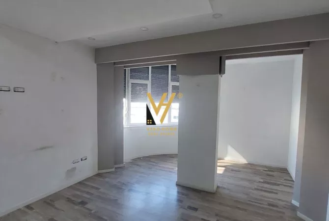 JEPET ZYRE 110 M2 ME QERA TE SHESHI WILLSON 1.400 EURO