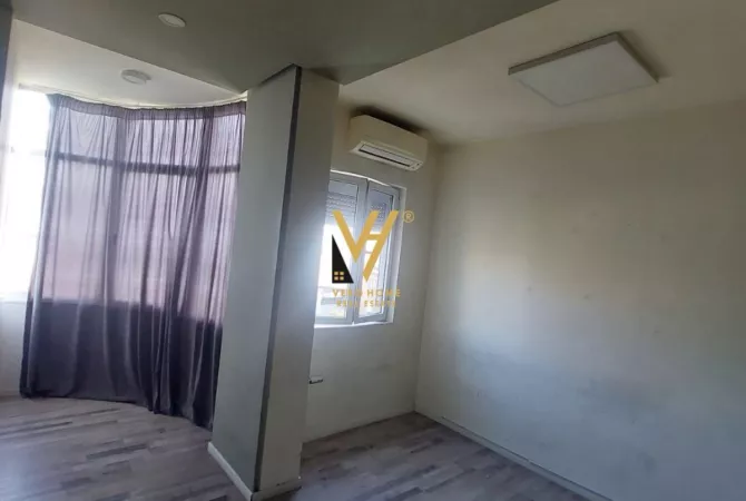 Business Property for Rent 3+1 in Tirana - 1,400 Euro