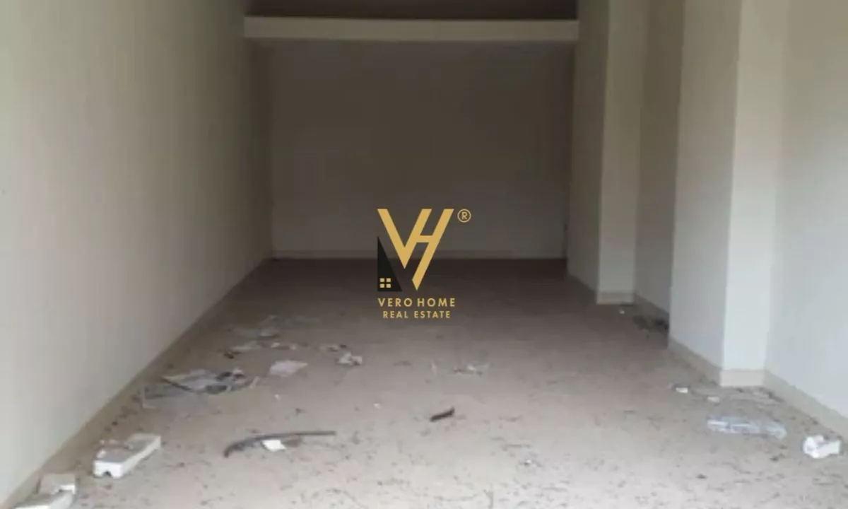 JEPET DYQAN 72 M2 ME QIRA TE RRUGA BARDHYL 150.000 LEKE