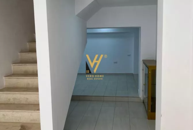 Business Property for Rent 3+1 in Tirana - 1,500 Euro