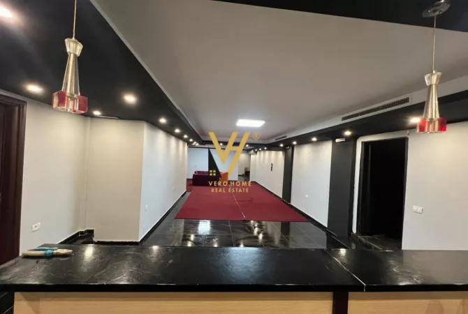 Business Property for Rent 3+1 in Tirana - 800 Euro