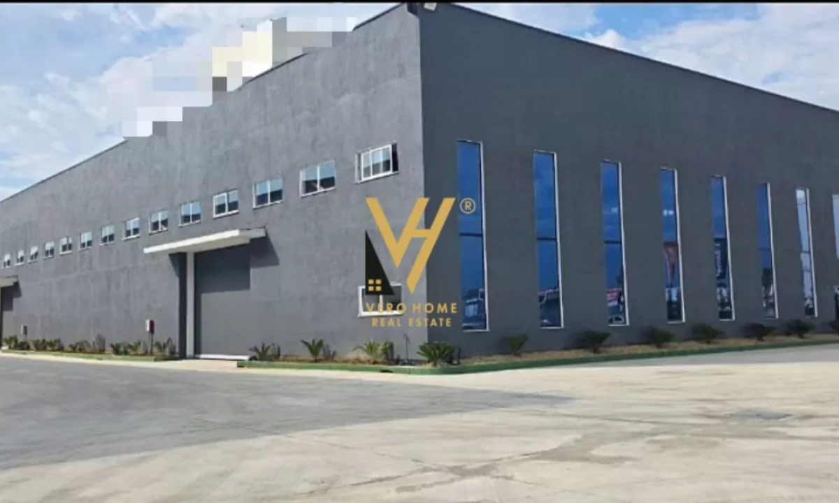 JEPET KAPANON 5.000 M2 ME QIRA TE AUTOSTRADA DR-TR 10.000 EURO