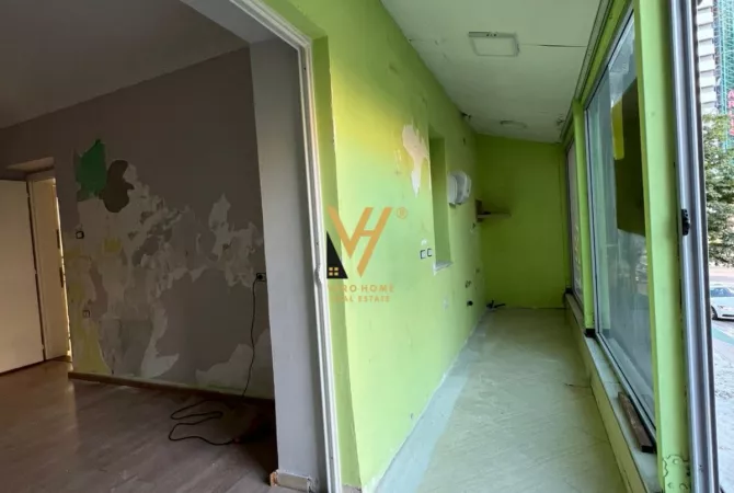 Business Property for Rent 3+1 in Tirana - 750 Euro