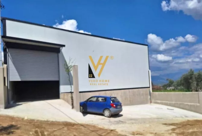 Business Property for Rent 4+1 in Tirana - 1,200 Euro