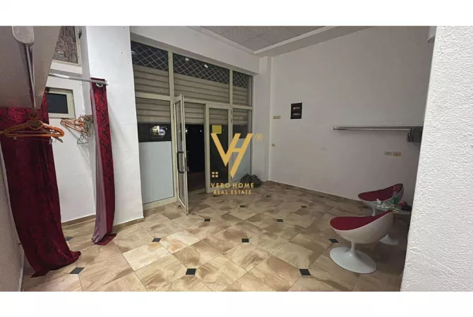 Business Property for Rent 1+1 in Tirana - 350 Euro