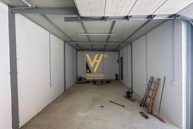 Business Property for Rent 4+1 in Tirana - 500 Euro