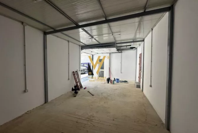 Business Property for Rent 4+1 in Tirana - 500 Euro