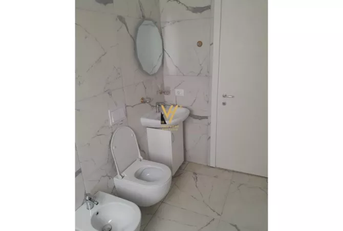 Shtepi me qera Apartament ne Tirane, 2+1, Mobilimi E mobiluar, Pagesa 500  Euro.
