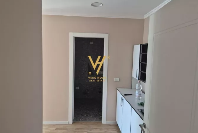 Business Property for Rent 3+1 in Tirana - 2,200 Euro