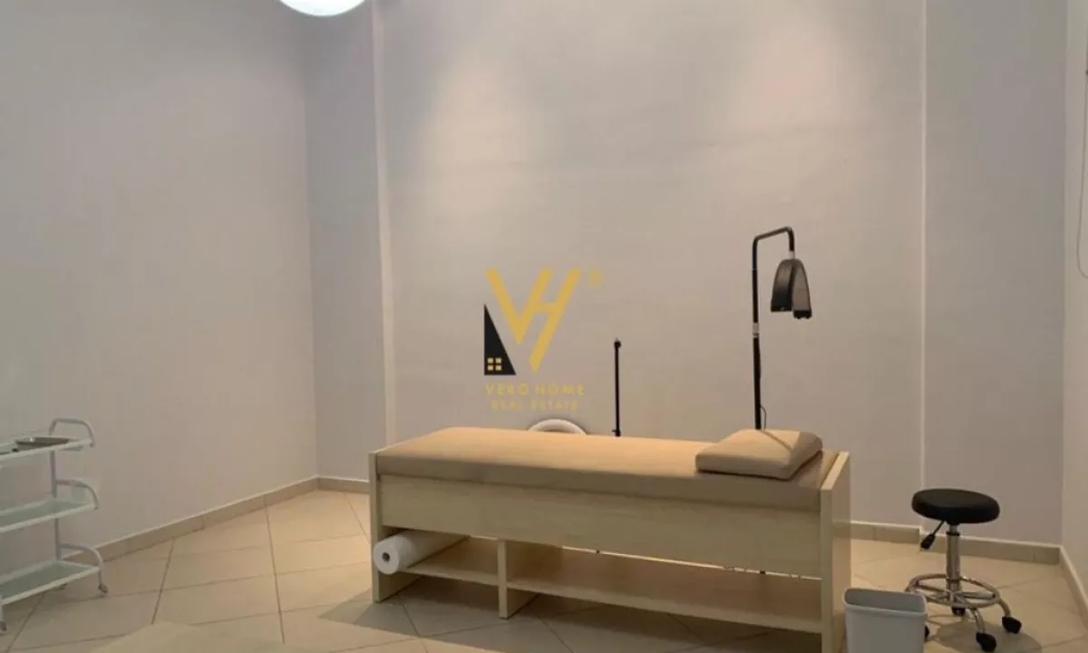 JEPET ME QIRA AMBIENT BIZNESI 40M2,RRUGA E DIBRES, 43,000 LEKE