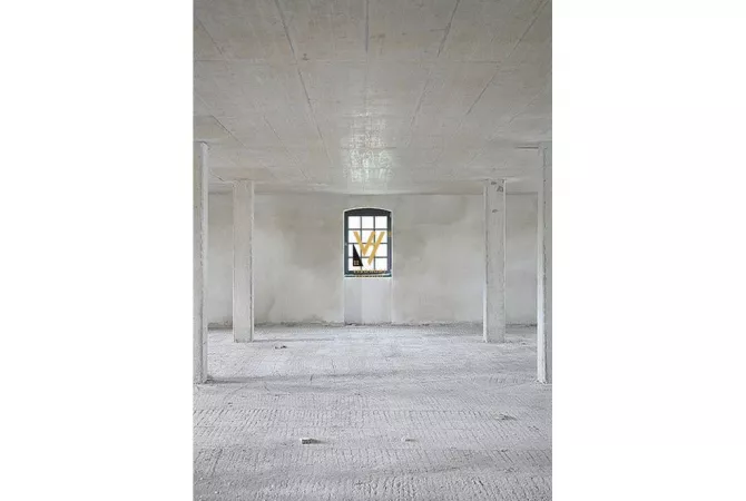 Business Property for Rent 3+1 in Tirana - 700 Euro