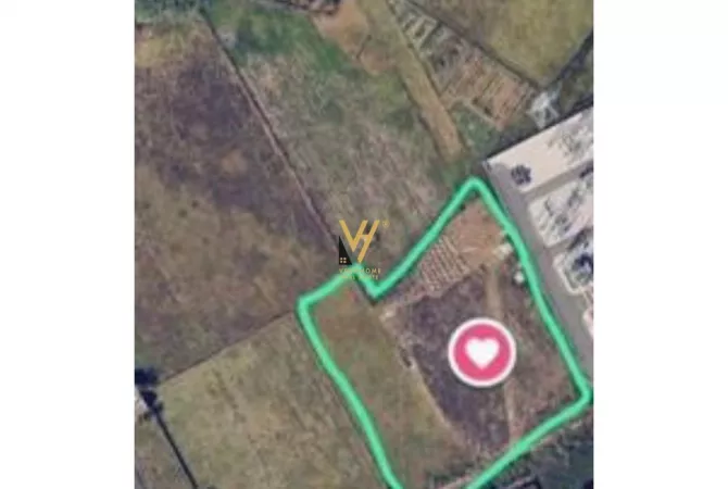 SHITET TOKE 4.300 M2 NE YZBERISHT, 450.000 EURO