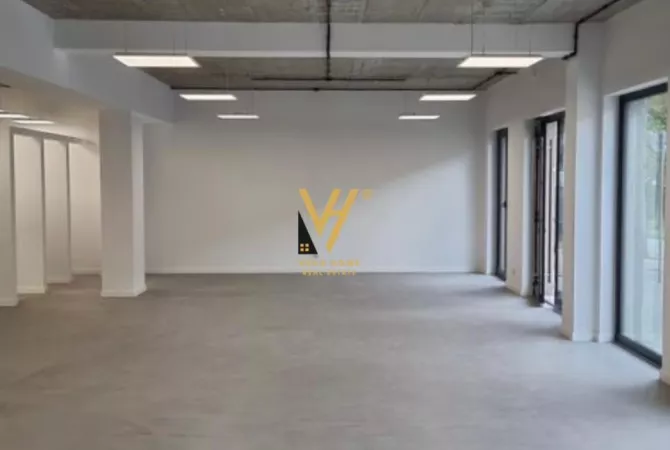 Business Property in Sale 1+1 in Tirana - 380,000 Euro