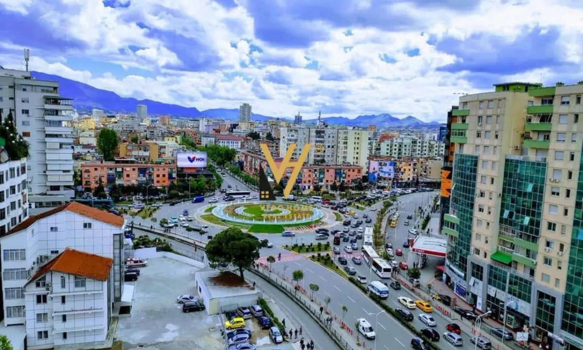 JEPET ZYRE 100 M2 ME QIRA TE ZOGU I ZI 1.000 EURO