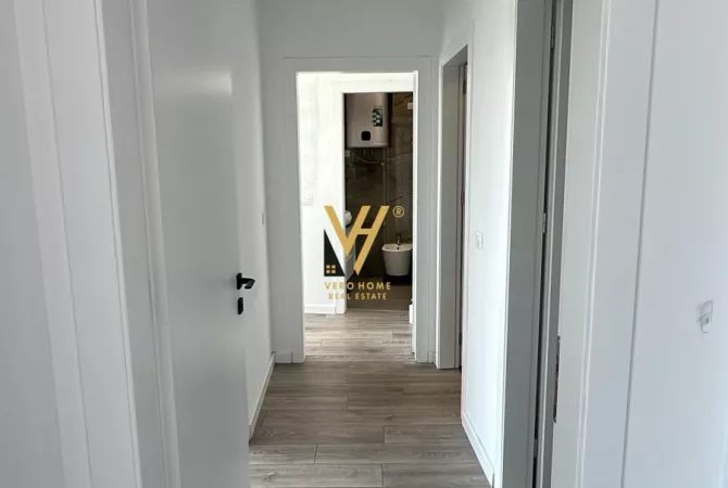 JEPET ZYRE 125 M2 ME QIRA TE LAKE VIEW 140.000 LEKE