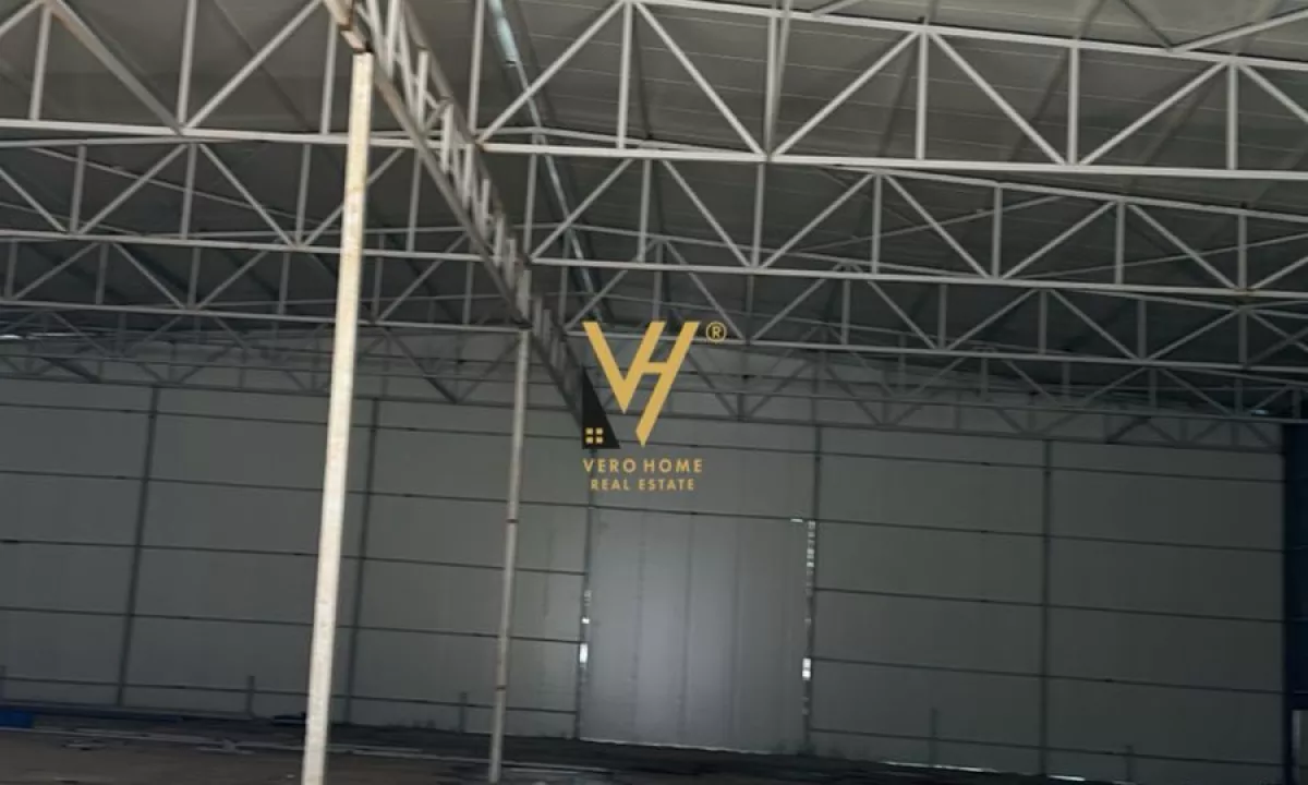 JEPET KAPANON 1.000 M2 ME QERA NE MEZEZ, TOP CHANEL 3.500 EURO