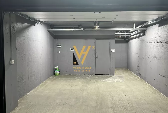 Business Property in Sale 4+1 in Tirana - 35,000 Euro