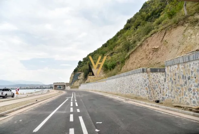 SHITET TRUALL 180.000 M2 NE PISKUPAT ,POGRADEC 1.000.000 EURO