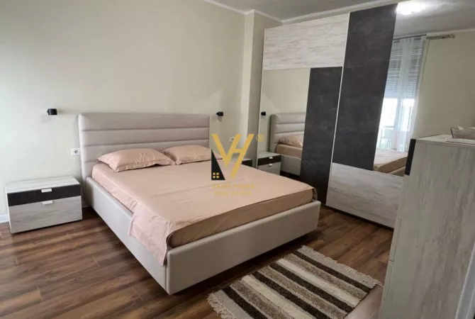 Shtepi ne shitje Apartament ne Durres, 2+1, Mobilimi E mobiluar, Pagesa 200,000  Euro.