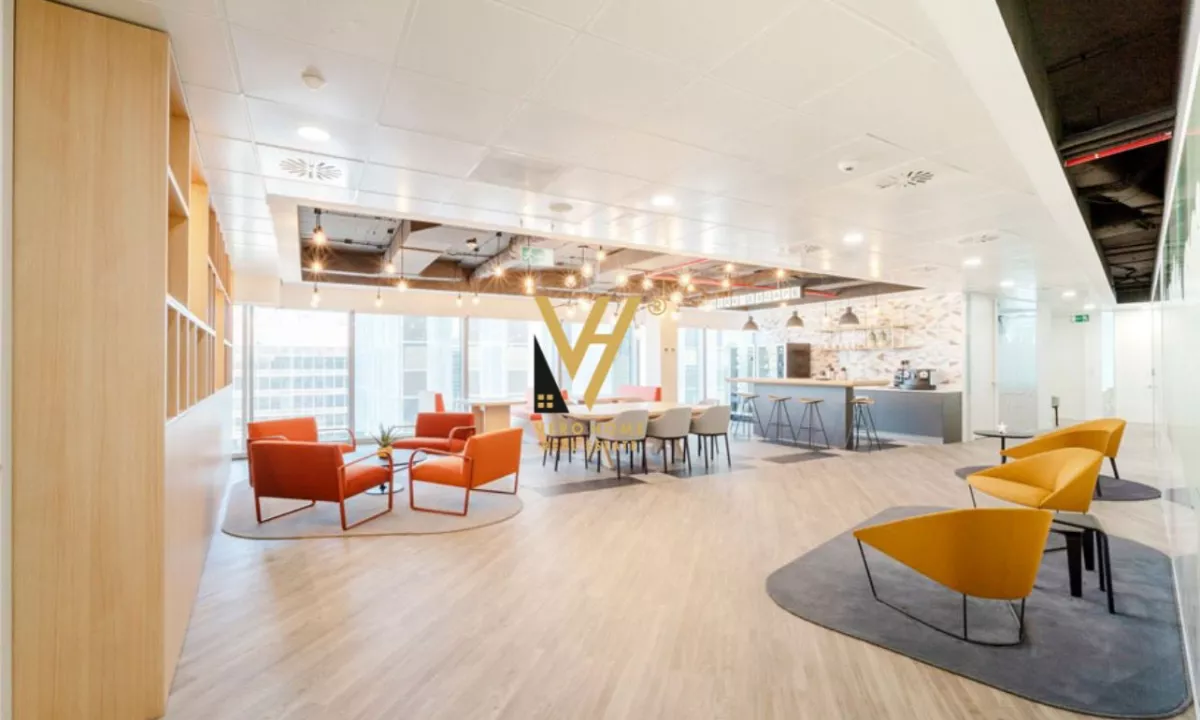 JEPET ZYRE 300 M2 ME QIRA TE ZOGU I ZI 3.000 EURO