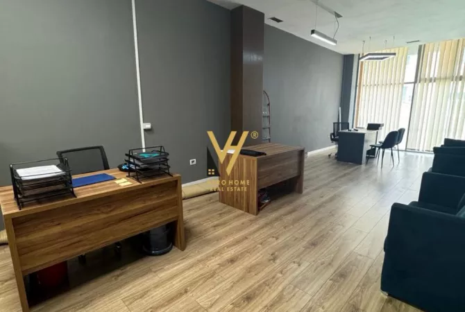 Business Property for Rent 3+1 in Tirana - 800 Euro