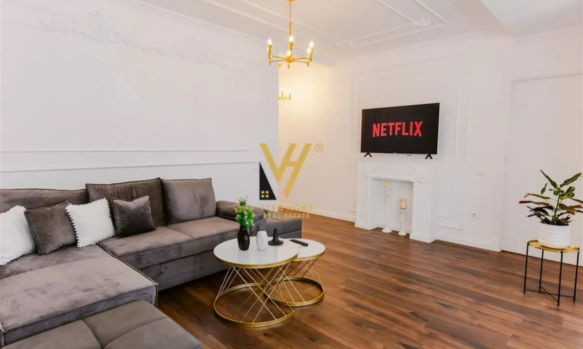 Shtepi me qera Apartament ne Tirane, 1+1, Mobilimi E mobiluar, Pagesa 550  Euro.