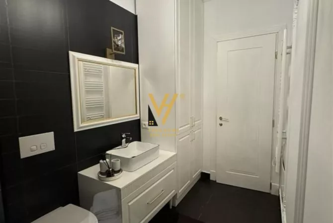 Shtepi me qera Apartament ne Tirane, 1+1, Mobilimi E mobiluar, Pagesa 550  Euro.