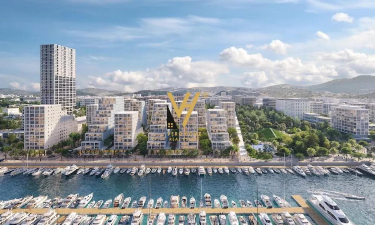 Appartamento in vendita a Valona 1+1, Vuoto