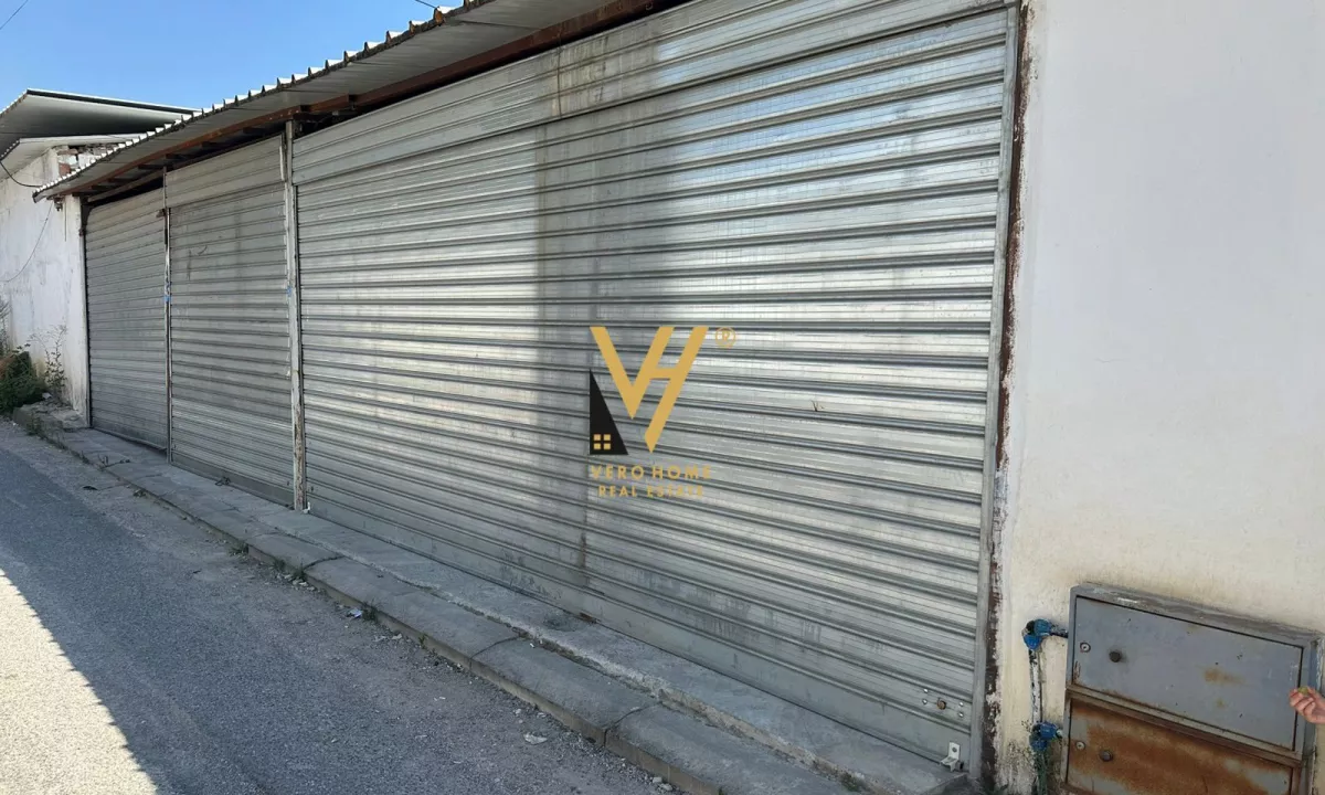 JEPET MAGAZINE 135 M2 ME QERA TE SHESHI SHQIPONJA 800 EURO