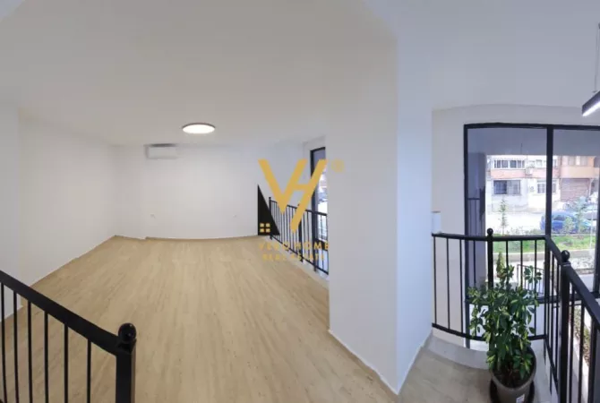 Business Property for Rent 3+1 in Tirana - 1,000 Euro