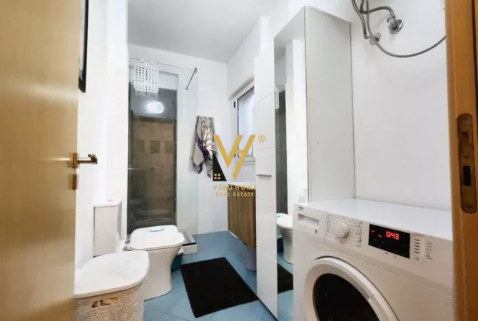 Appartamento in vendita a Valona 1+1, Arredato