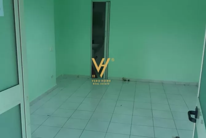 Business Property for Rent 1+1 in Tirana - 400 Euro