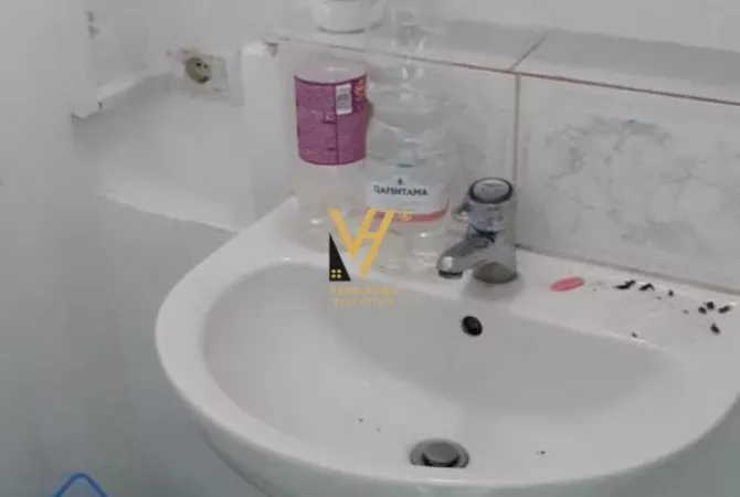 Business Property for Rent 1+1 in Tirana - 400 Euro