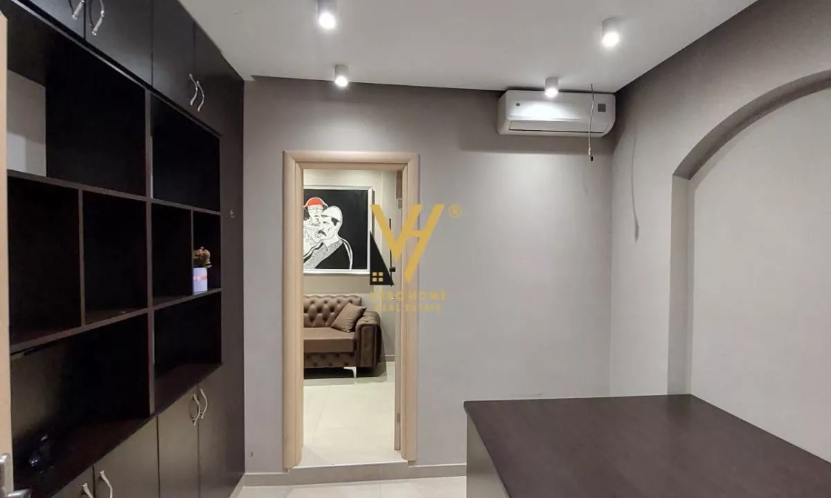 JEPET ZYRE 25 M2 ME QERA TE MYSLYM SHYRI 60.000 LEKE