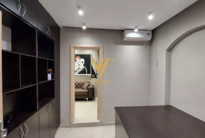 Business Property for Rent 3+1 in Tirana - 60,000 Leke