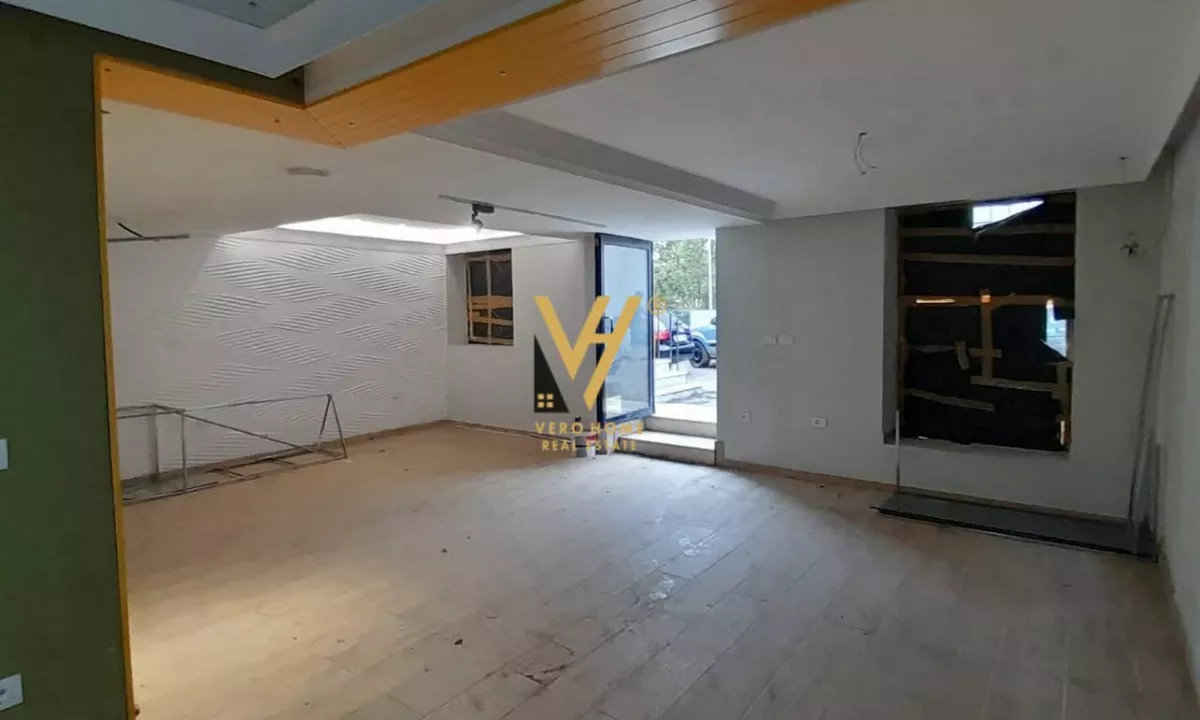 SHITET DYQAN 61 M2 TE RRUGA FERIT XHAJKO 115.000 EURO