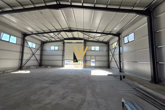 Business Property for Rent 4+1 in Tirana - 1,500 Euro